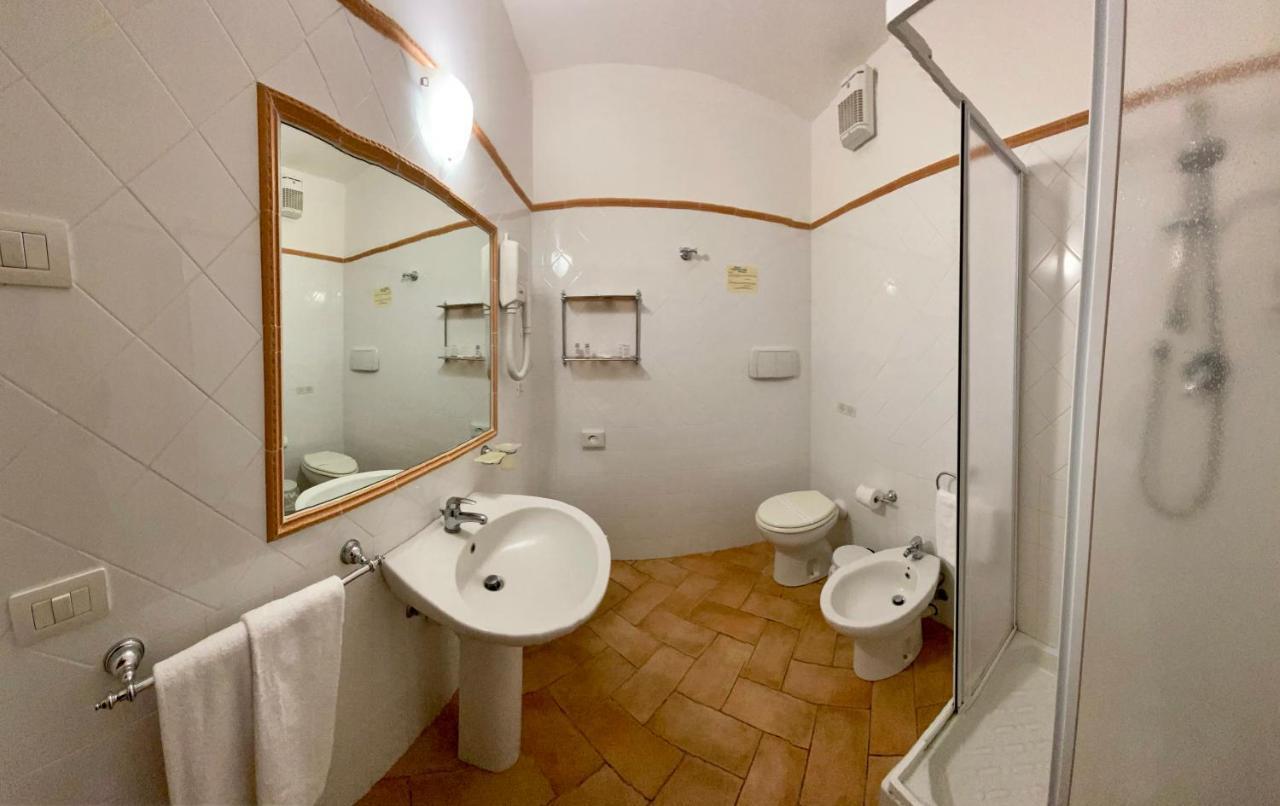 Hotel Ristorante Le Querciolaie Dei Ricci Fonteblanda Bagian luar foto