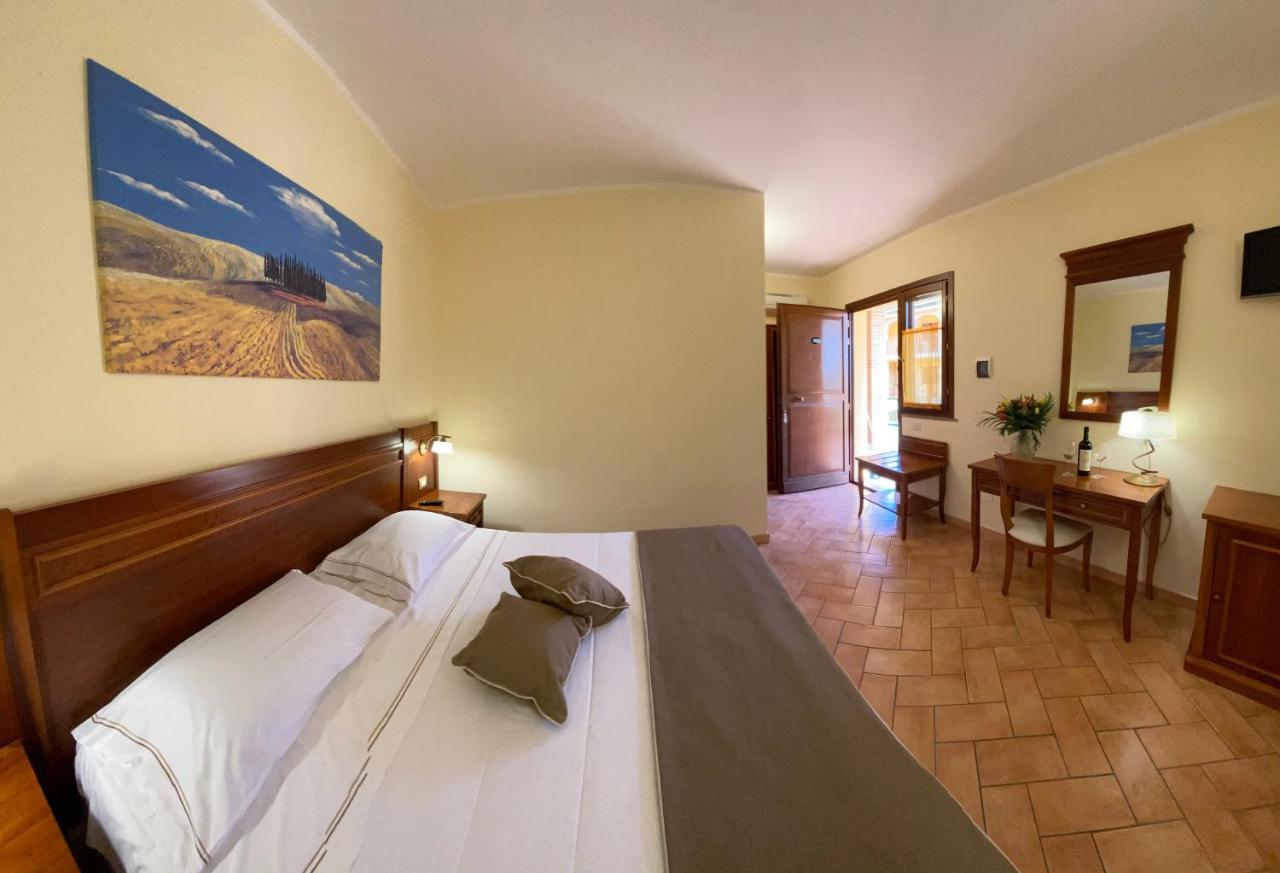 Hotel Ristorante Le Querciolaie Dei Ricci Fonteblanda Bagian luar foto