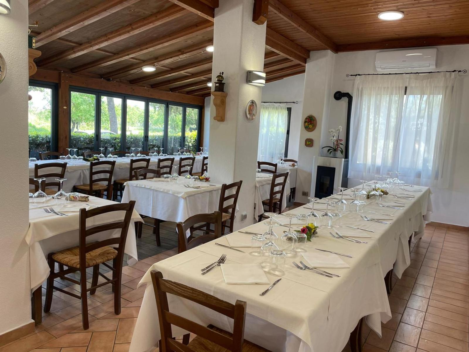 Hotel Ristorante Le Querciolaie Dei Ricci Fonteblanda Bagian luar foto
